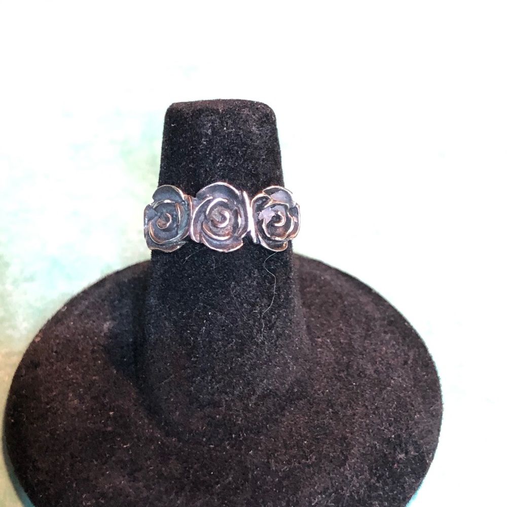 ROSE RING 3 STERLING SILVER ROSES VINTAGE EUC DAINTY DESIGN Size 6 - Picture 6 of 6